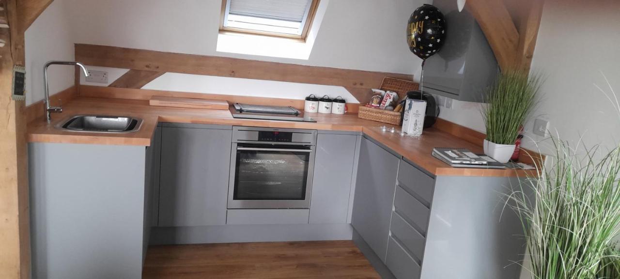 Appartamento The Clock House Canterbury Esterno foto